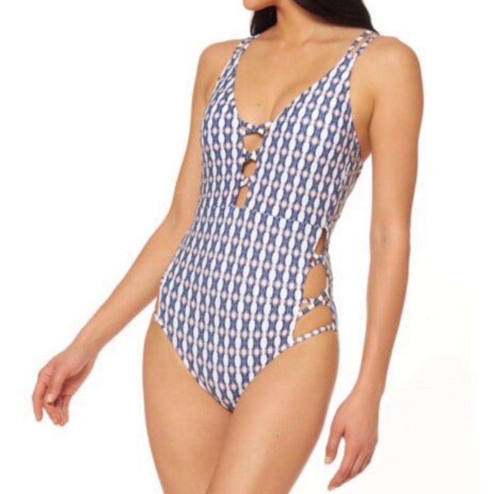 JESSICA SIMPSON Venice One Piece